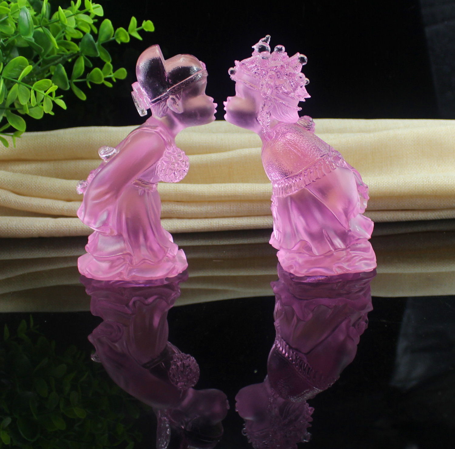 Ροζ γαμήλια κούκλα-03